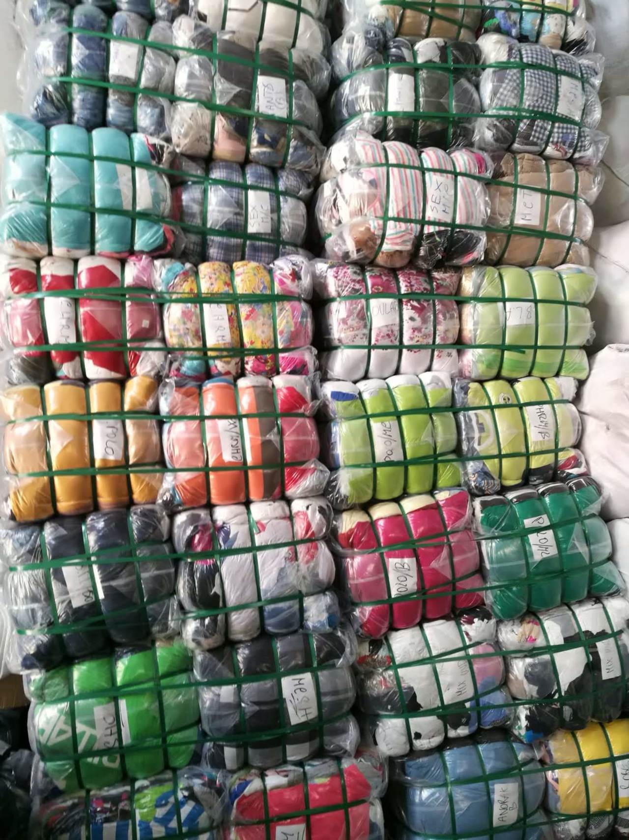 Fardo de ropa Italiana DE PRIMERA